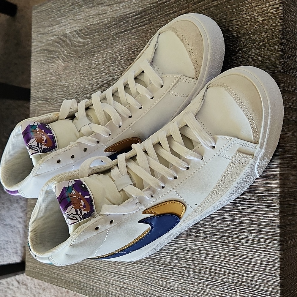 Youth high top sneakers
